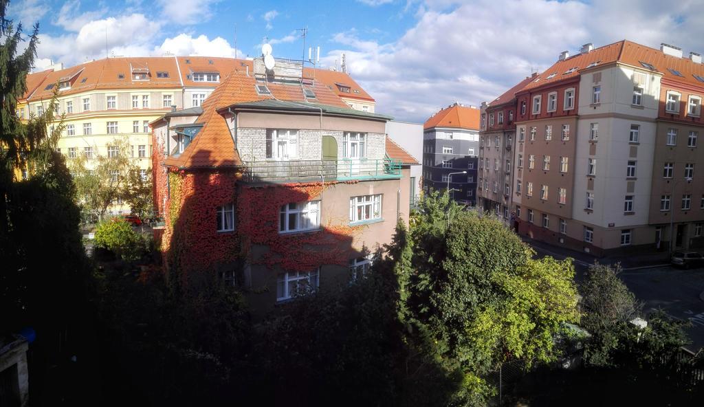 Jezerka Apartments Prag Exterior foto