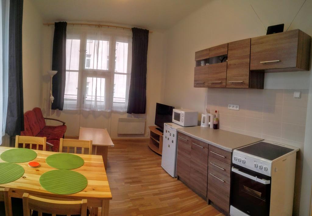 Jezerka Apartments Prag Exterior foto